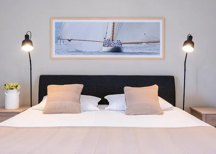 Matriz Lofts * Ponta Delgada